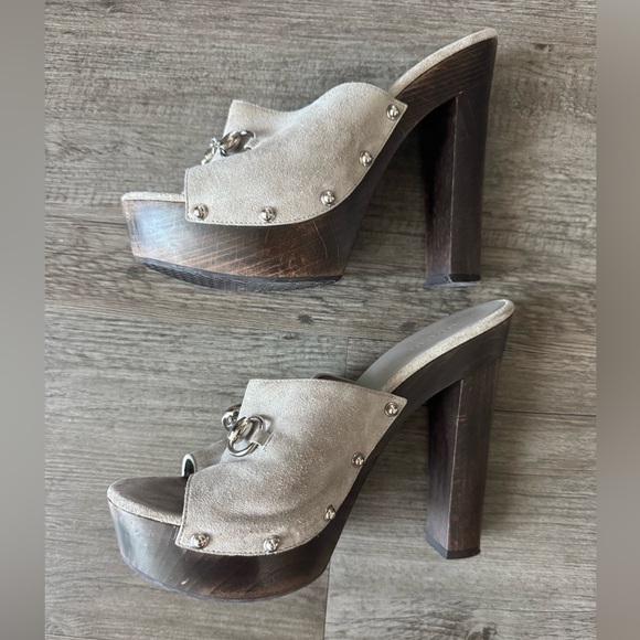 Gucci Taupe Suede Mules with Metallic Detailing - Picture 5 of 5